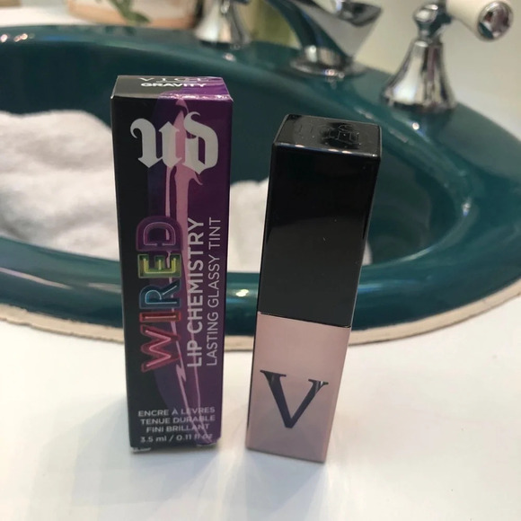 NIB URBAN DECAY LIP CHEMISTRY LIP TINT - Picture 1 of 6